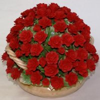 Корзина с красными розами Artigiano Capodimonte