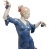 Фарфоровая статуэтка Танцовщица  Фламенко Pavone VS- 10. Фотография крупным планом.