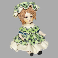 Статуэтка Кукла  Карина в зеленом платье  Zampiva