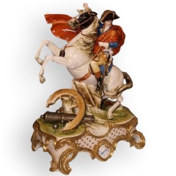 Статуэтка из фарфора Наполеон на коне Principe 1114/PP