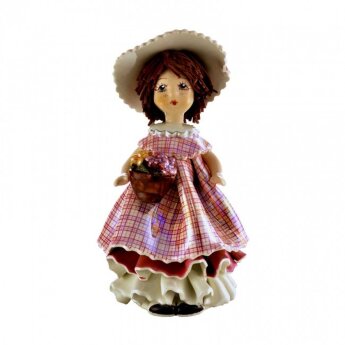 Статуэтка из фарфора девочка в шляпке с корзиночкой цветов ZamPiva 00149