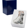 Статуэтка Свадебный вальс Pavone CMS-10/31. Фотография статуэтки с коробке.