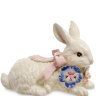 Фигурка Кролик с цветами Pavone CMS-18/ 1. Фотография с боку.