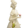 Статуэтка из фарфора Леди в платье с цветами Pavone JP-12/14. Фотография деталей.