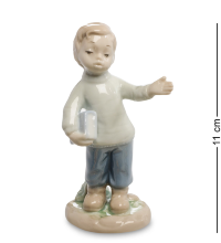 Статуэтка Мальчик с книгой Pavone 108129